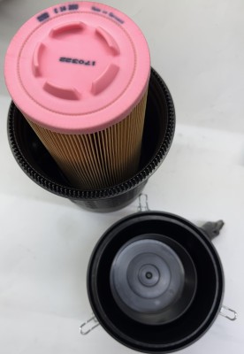 Universal Luftfilter inkl. Filtereinsatz und Regenkappe für Kubota
