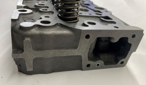 Zylinderkopf für D1463 inkl. Ventile | Mit extra Wasser Bohrungen!