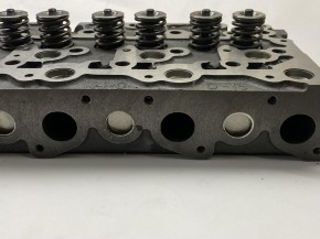 Zylinderkopf für D1463 inkl. Ventile | Mit extra Wasser Bohrungen!