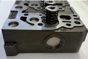 Zylinderkopf für D1402 mit Ventile + Wasserlöcher